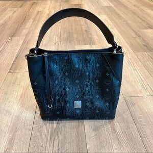 MCM Klara Hobo Tote Visetos